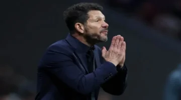 أتلتيكو مدريد يحسم ملف بقاء المدرب سيميوني بعقد مستمر حتى عام 2027